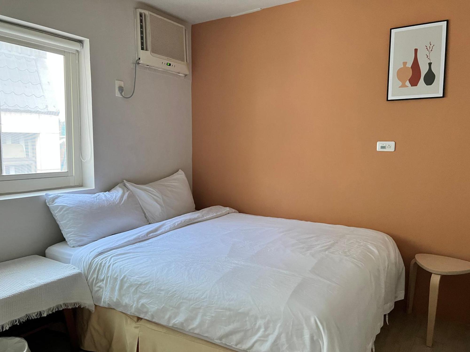 Hotel 微趣 Wechill à Tainan Extérieur photo