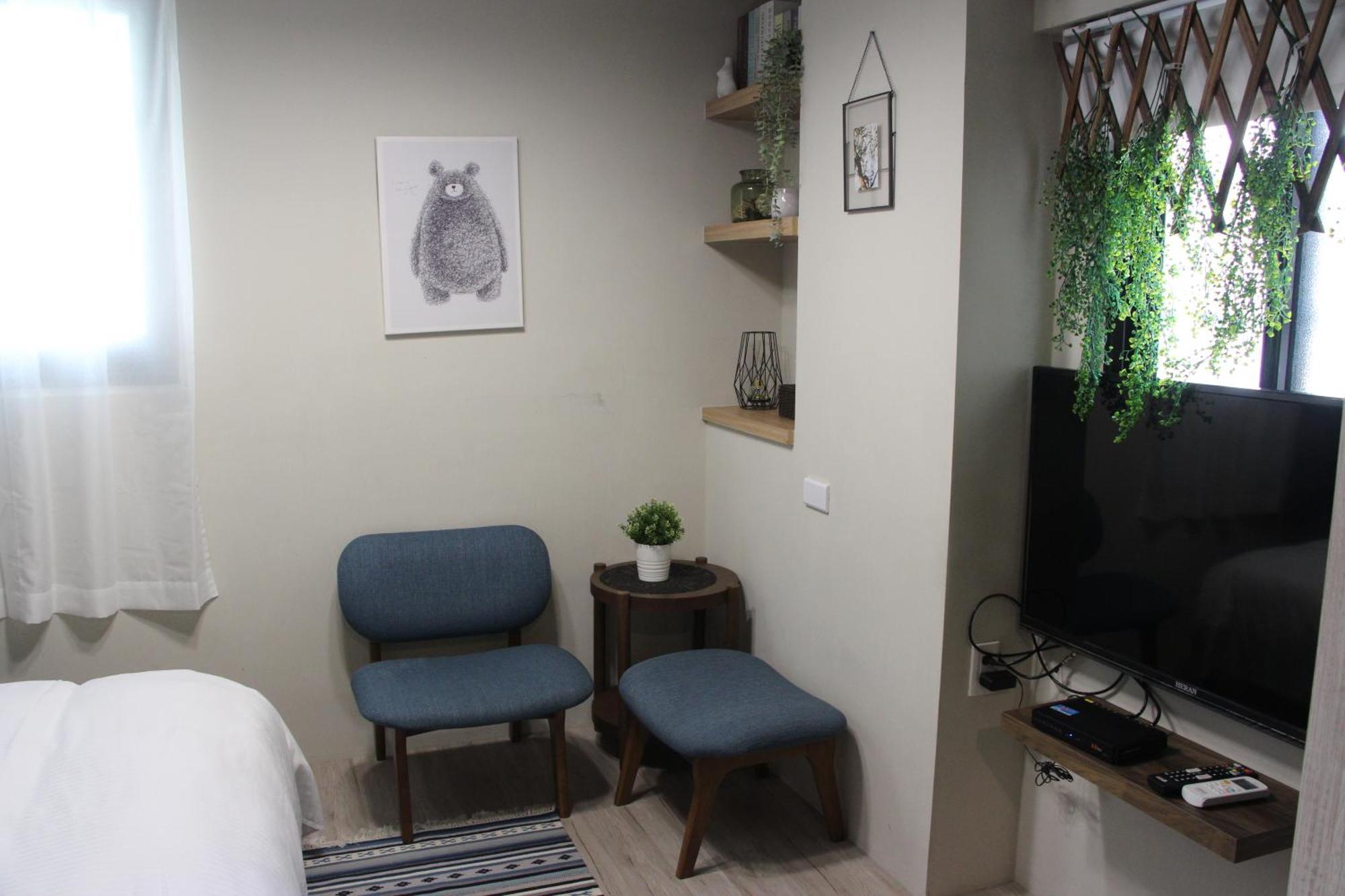 Hotel 微趣 Wechill à Tainan Extérieur photo